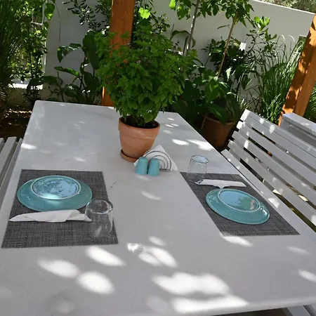 Agorastos Luxury Living 3* بلاتامونيس