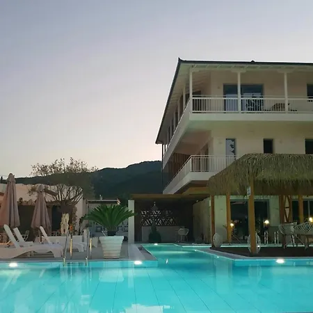 Хотел Agorastos Luxury Living Платамонас